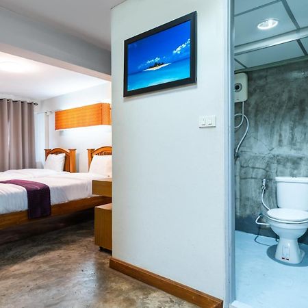 Go Inn Khaosan Road1 โกอินน์ ตรอกข้าวสาร1 Bangkok Buitenkant foto